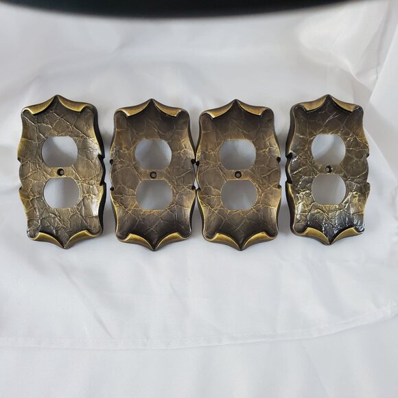 Vintage 7-Piece AMEROCK Metal Outlet & Switch Plate Covers Antique Brass Finish - Picture 5 of 10